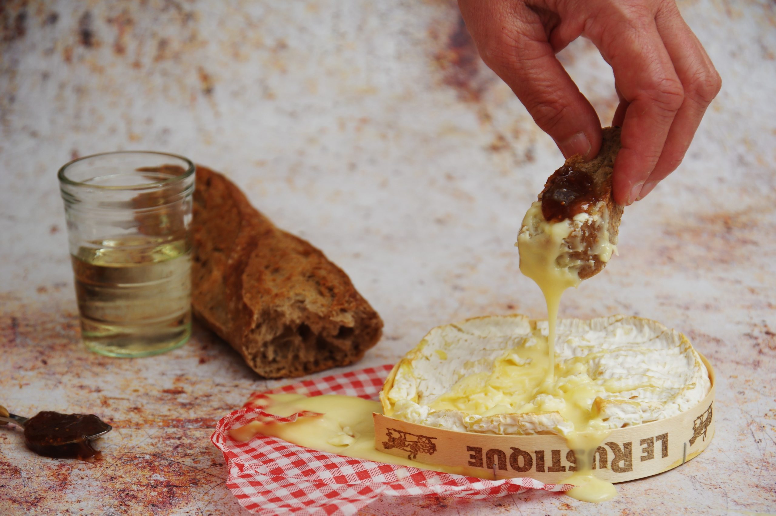 strip Ongelofelijk Vorming Camembert uit de oven - Leven als god in Frankrijk