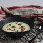 Asperges soep met spekjes