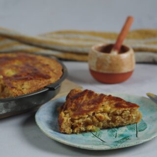 Boterkoek met perzik en pastis