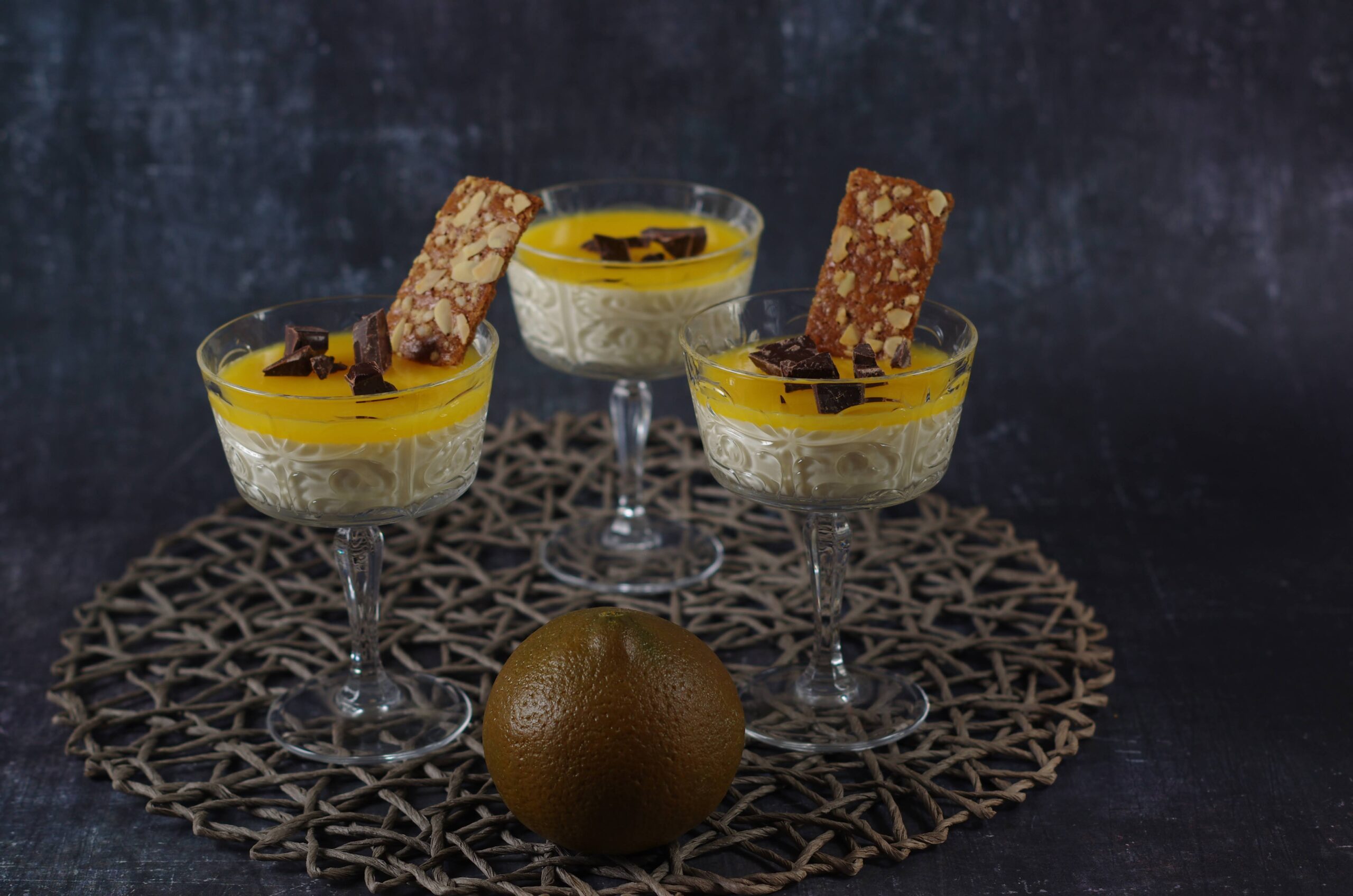 Panna cotta met chocolade sinaasappels