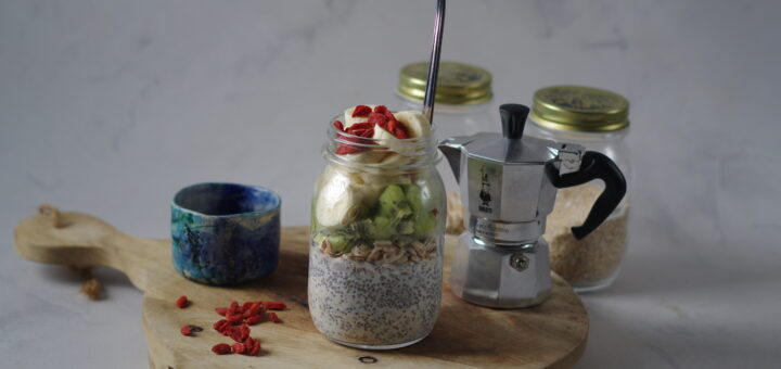 Vitamine (kefir) ontbijtje