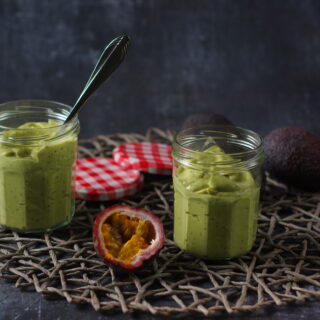 Smoothie avocado met passievrucht