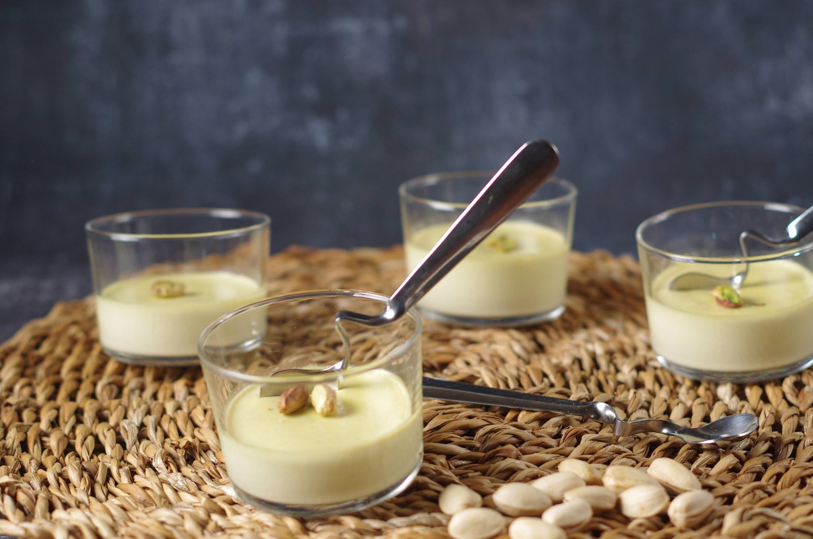 Pistache panna cotta